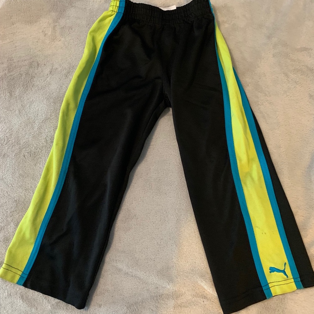 ❄️5/$20 Boys puma size 5 pants